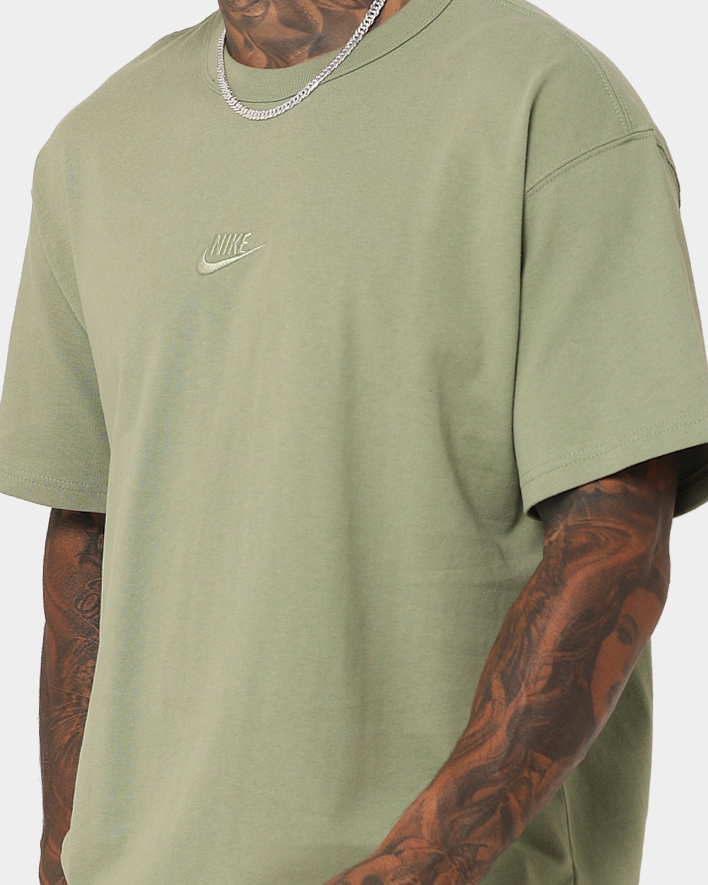 Nike Sportswear Premium Essentials Sustainable T-Shirt Oil Green