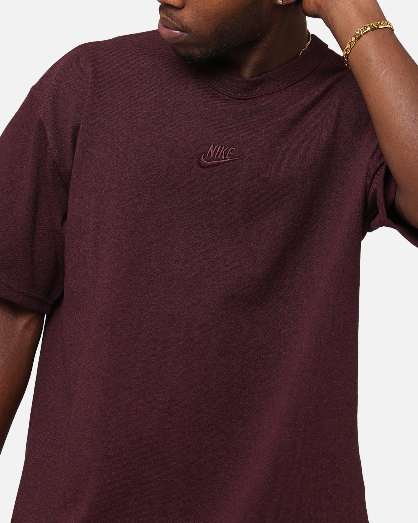 Nike Sportswear Premium Essentials T-Shirt Burgandy