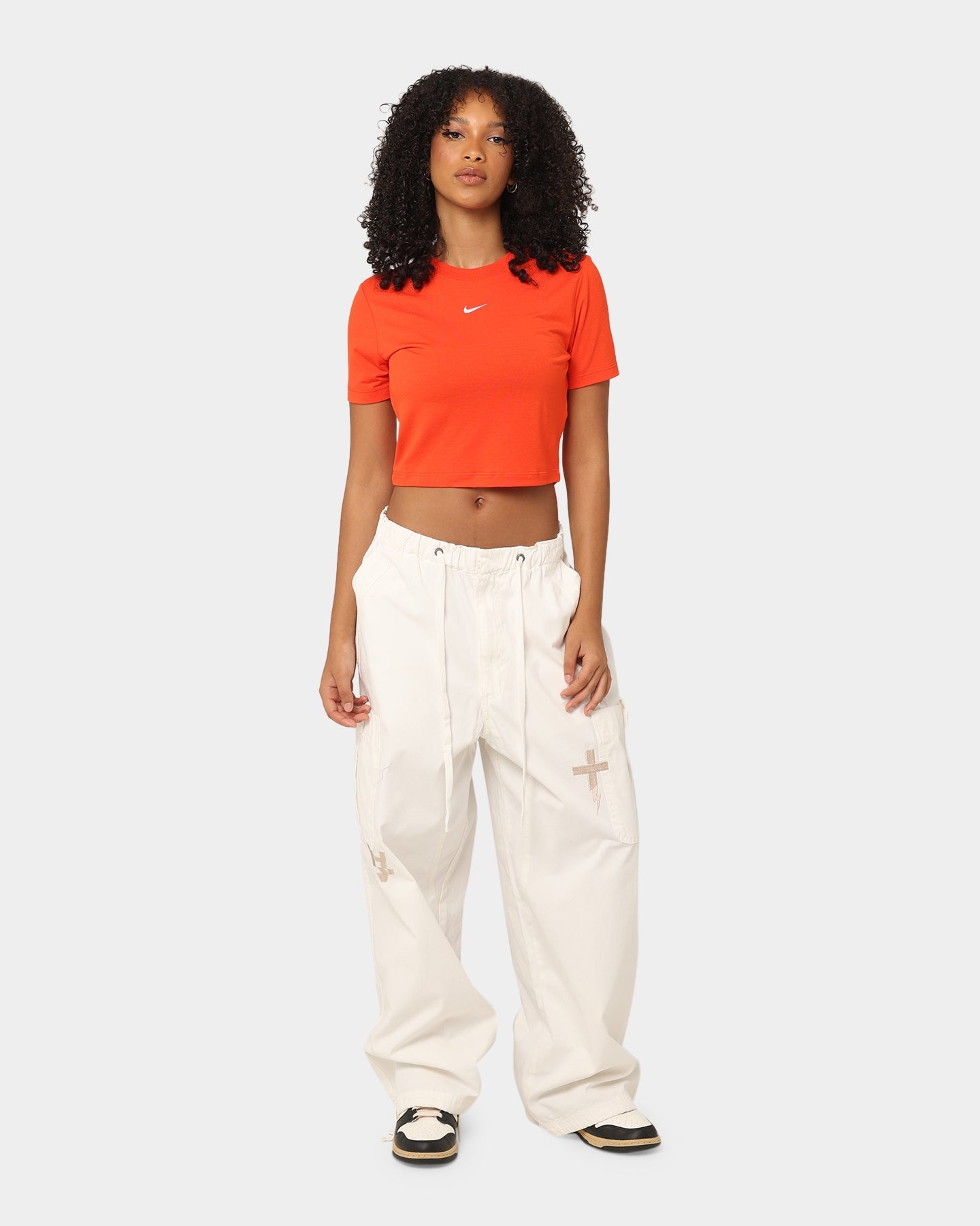 Nike Women's Nike Sportswear Essential Slim Crop T-Shirt Picante Red