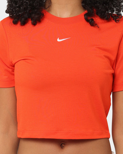 Nike Women's Nike Sportswear Essential Slim Crop T-Shirt Picante Red