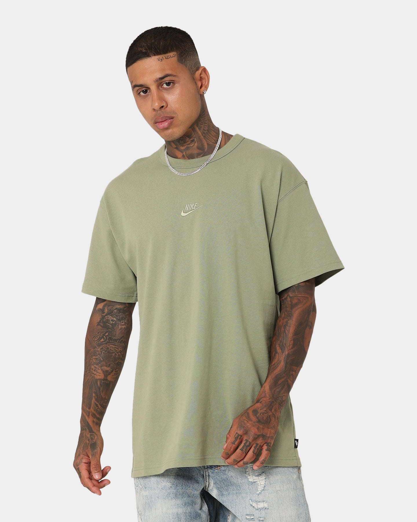 Nike Sportswear Premium Essentials Sustainable T-Shirt Oil Green