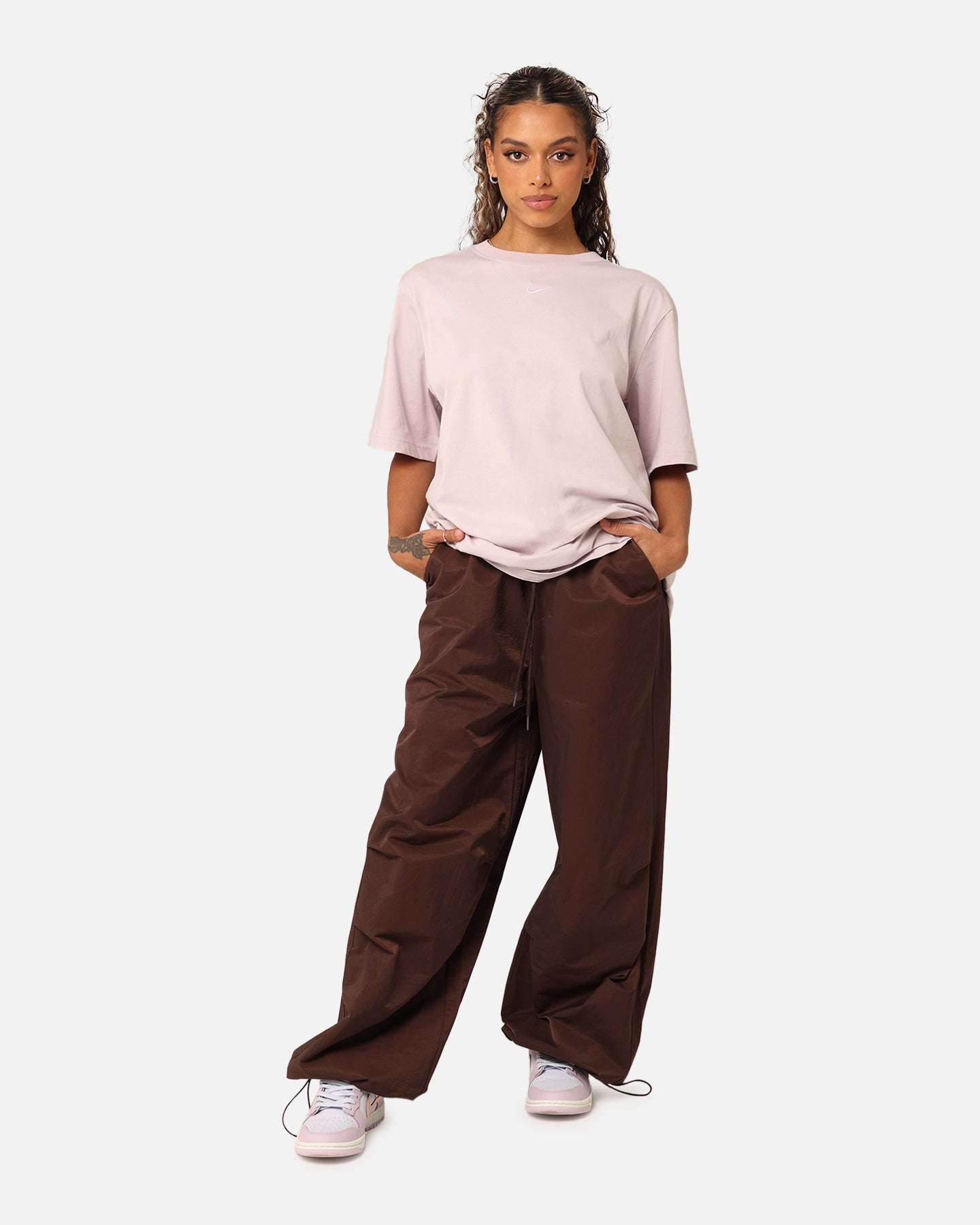 Nike Women's Sportswear Essential Boyfriend T-Shirt Light Orewood Brown/Sail