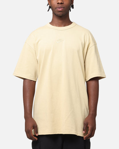 Nike Sportswear Premium Essentials Sustainable T-Shirt Team Gold