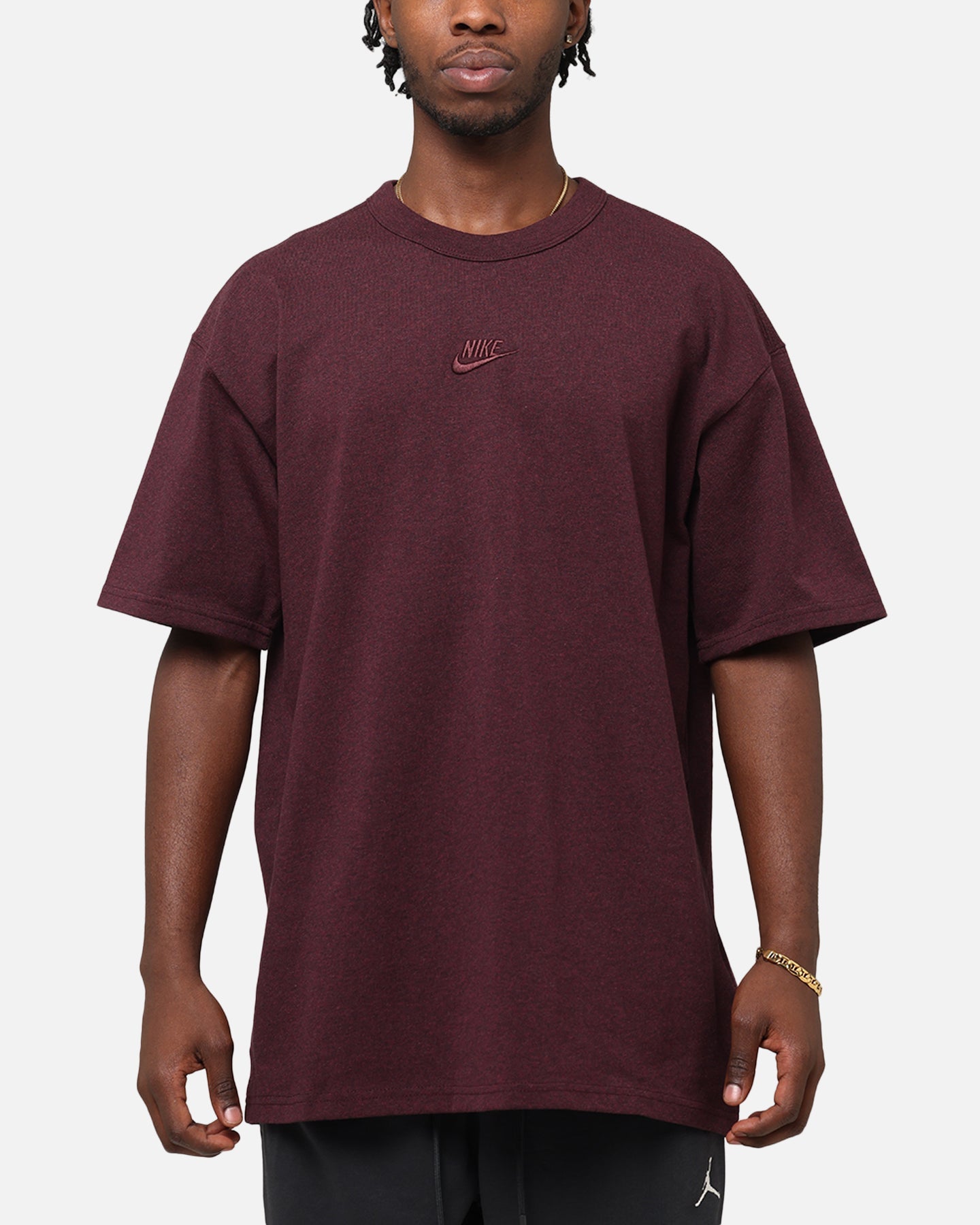 Nike Sportswear Premium Essentials T-Shirt Burgandy