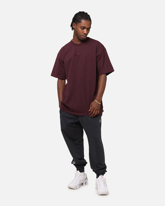 Nike Sportswear Premium Essentials T-Shirt Burgandy