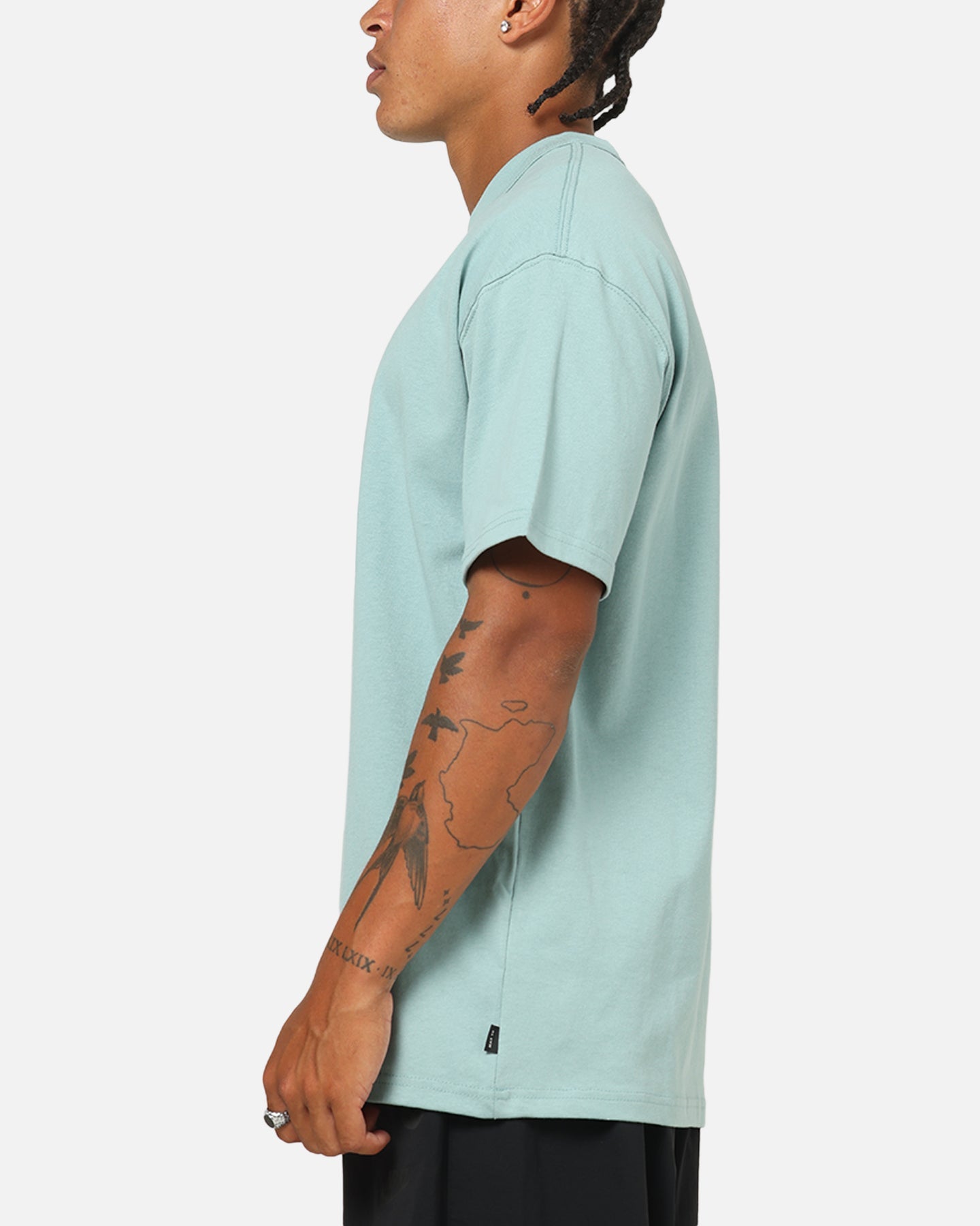 Nike Sportswear Premium Essentials Sustainable T-Shirt Green